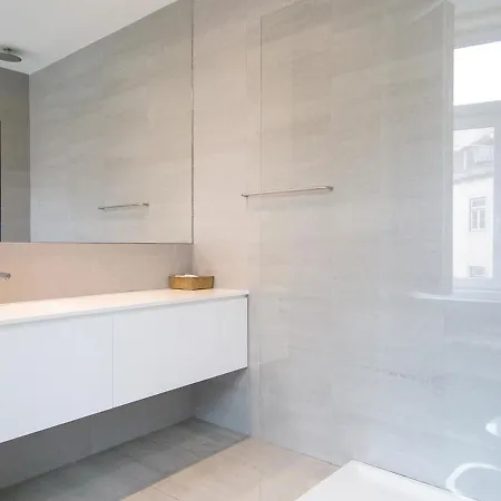 Baixa Chiado Elegant Bright Ac Elevator Apartamento *